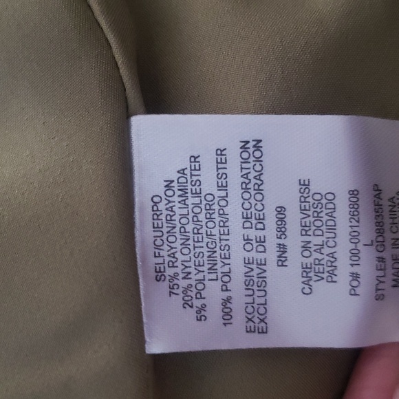 Holiday Cottage Girl Large Farmhouse Floral Puff Sleeve Bow Holiday Gift New - Picture 6 of 6